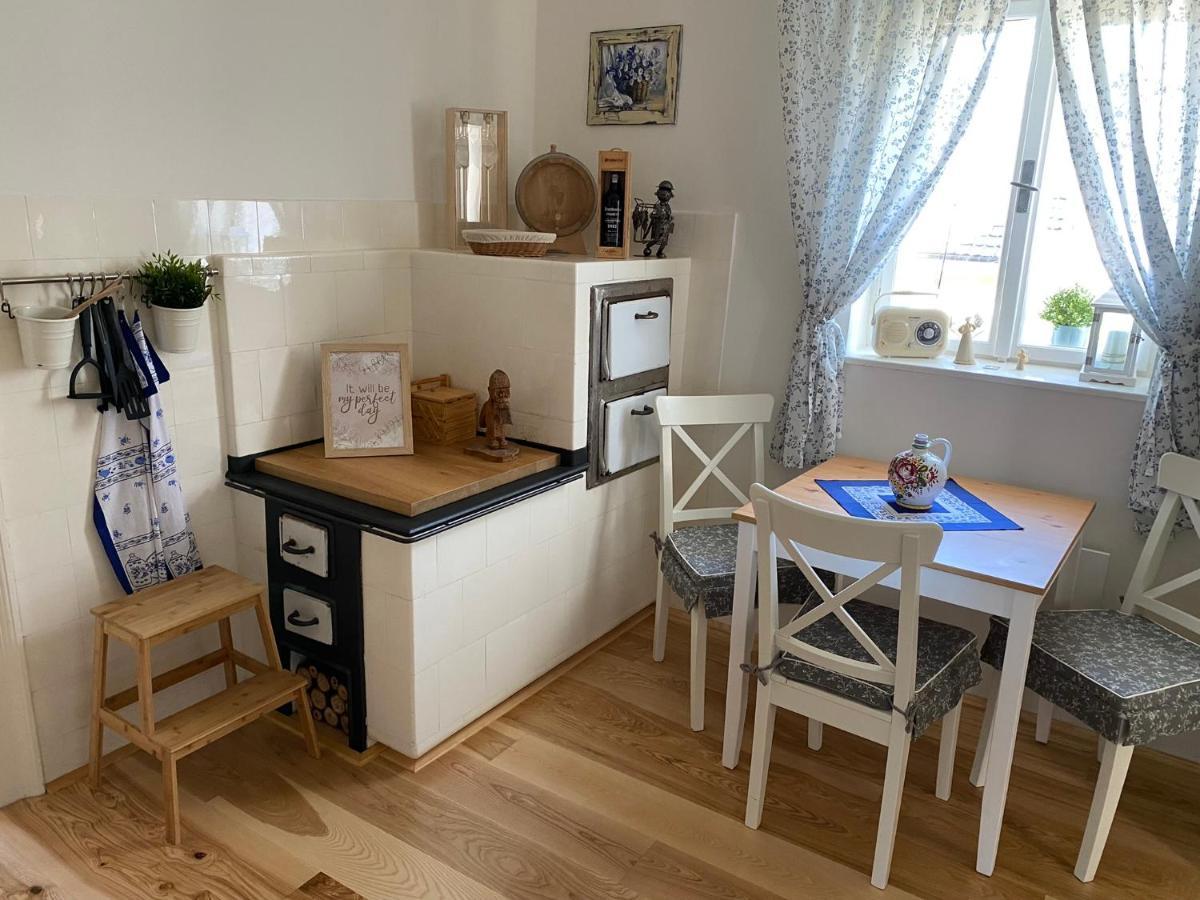 Nad Slovackym Sklipkem Villa Tupesy ภายนอก รูปภาพ